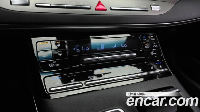 Hyundai Grandeur 2023 — photo 22