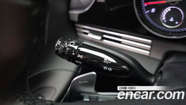Hyundai Grandeur 2023 — photo 35