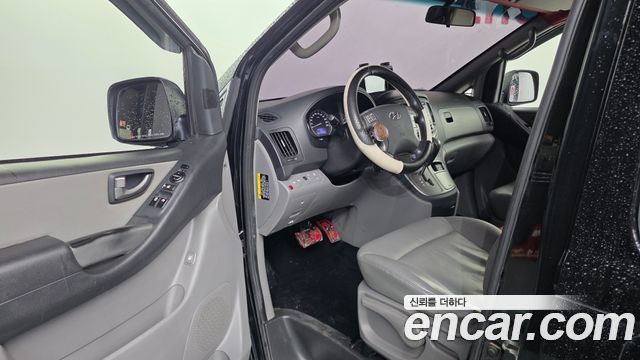 Hyundai Starex 2017 — photo 10