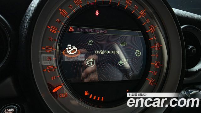 Mini Cooper 2012 — photo 16
