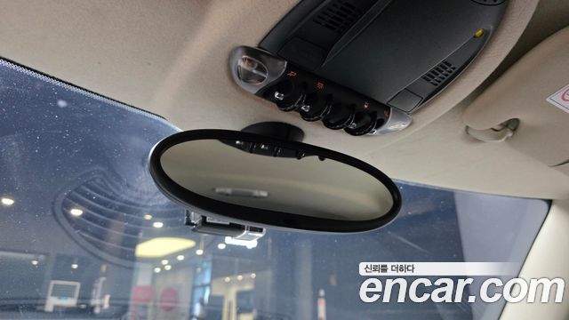 Mini Cooper 2012 — photo 19