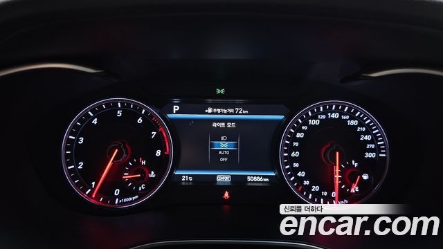 Genesis G70 2019 — photo 11
