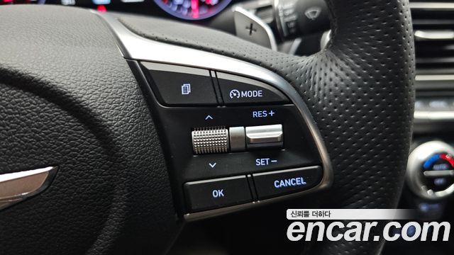 Genesis G70 2019 — photo 23