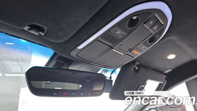 Genesis G70 2019 — photo 25