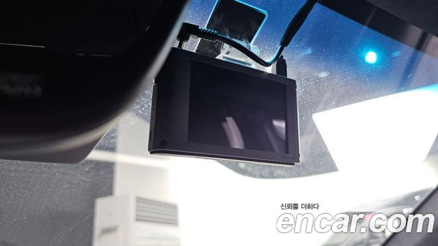 Genesis G70 2019 — photo 29