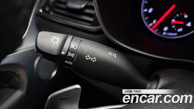 Genesis G70 2019 — photo 34