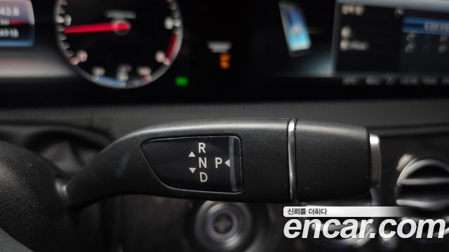 Mercedes-Benz S-Class 2019 — photo 12