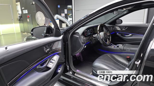 Mercedes-Benz S-Class 2019 — photo 13