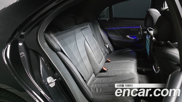 Mercedes-Benz S-Class 2019 — photo 17