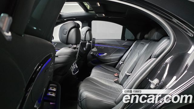 Mercedes-Benz S-Class 2019 — photo 18