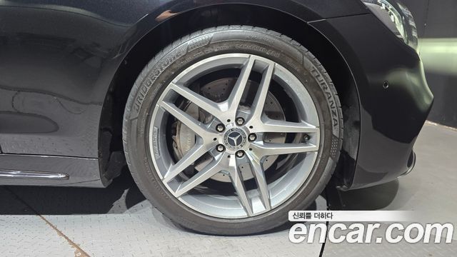Mercedes-Benz S-Class 2019 — photo 7