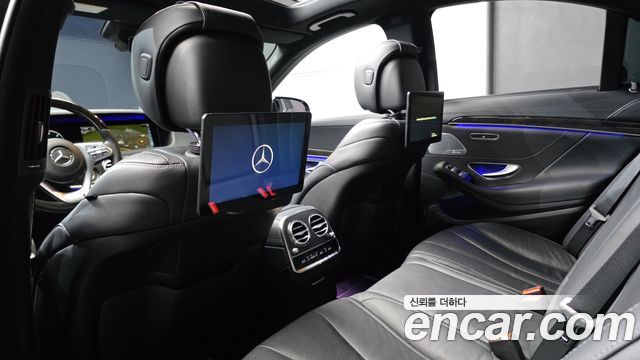 Mercedes-Benz S-Class 2019 — photo 27