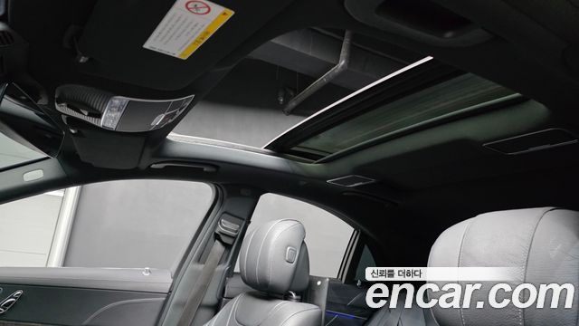 Mercedes-Benz S-Class 2019 — photo 30