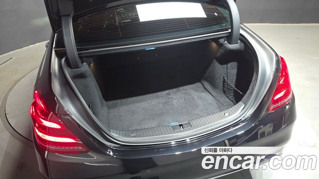 Mercedes-Benz S-Class 2019 — photo 32