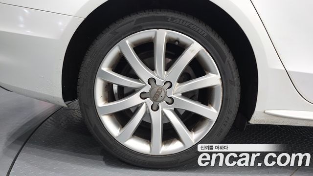 Audi A4 2015 — photo 5