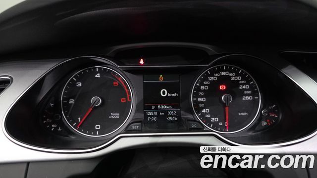 Audi A4 2015 — photo 8