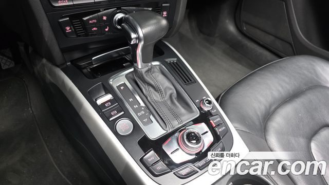 Audi A4 2015 — photo 9