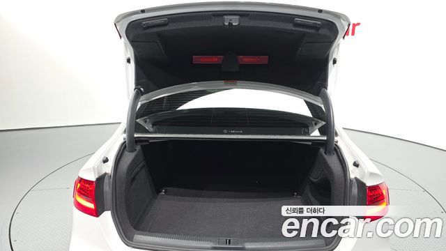 Audi A4 2015 — photo 20