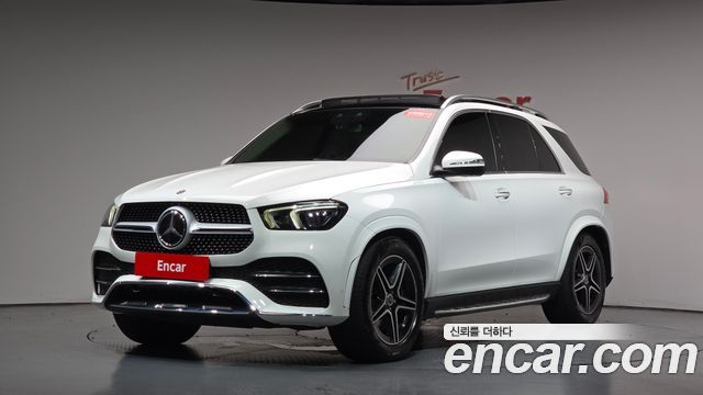 Mercedes-Benz GLE-Class 2020 — photo 39