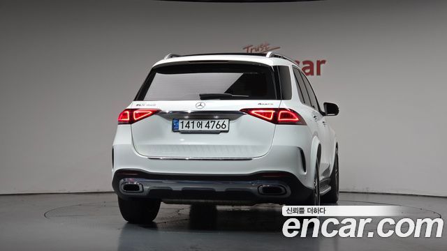 Mercedes-Benz GLE-Class 2020 — photo 4
