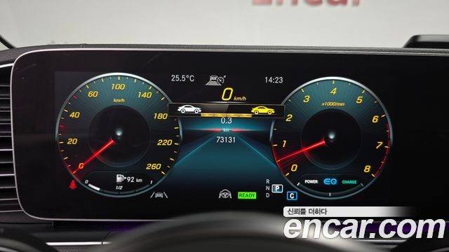 Mercedes-Benz GLE-Class 2020 — photo 11