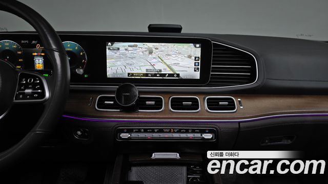 Mercedes-Benz GLE-Class 2020 — photo 20