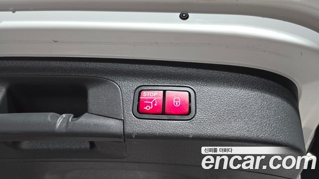 Mercedes-Benz GLE-Class 2020 — photo 26