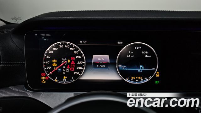 Mercedes-Benz CLS-Class 2019 — photo 11
