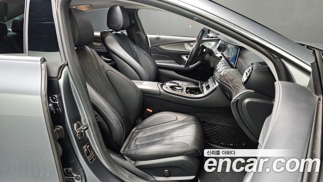 Mercedes-Benz CLS-Class 2019 — photo 18
