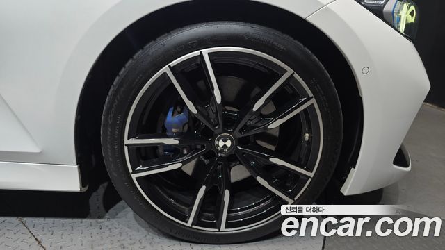BMW 3-Series 2023 — photo 7