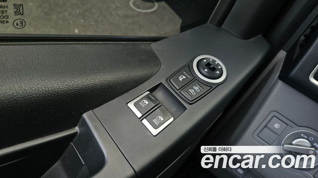 Hyundai Solati 2017 — photo 26
