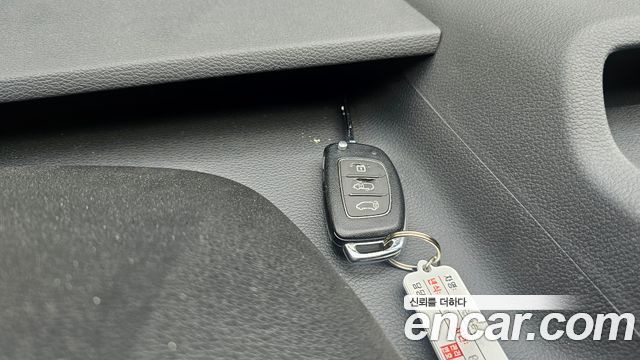Hyundai Solati 2017 — photo 28