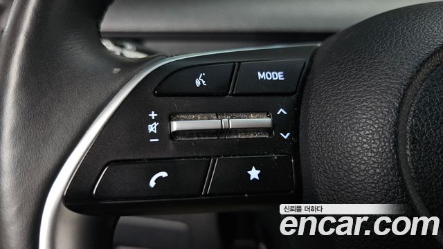Hyundai Staria 2025 — photo 28