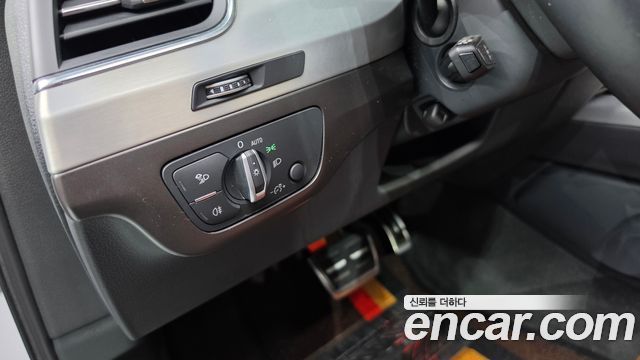 Audi Q7 2019 — photo 24
