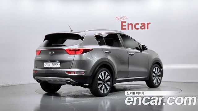 Kia Sportage 2018 — photo 2