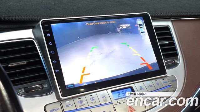 Hyundai Genesis 2009 — photo 14