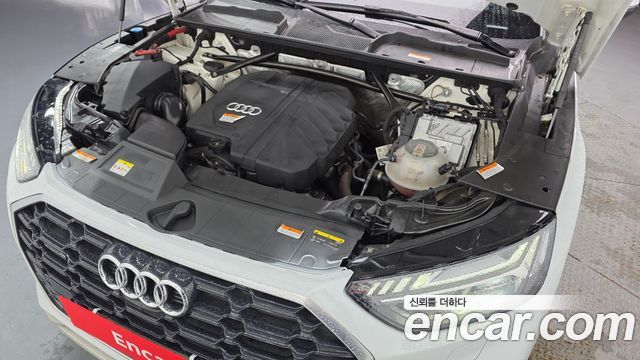 Audi Q5 2021 — photo 6
