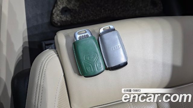 Audi Q5 2021 — photo 22