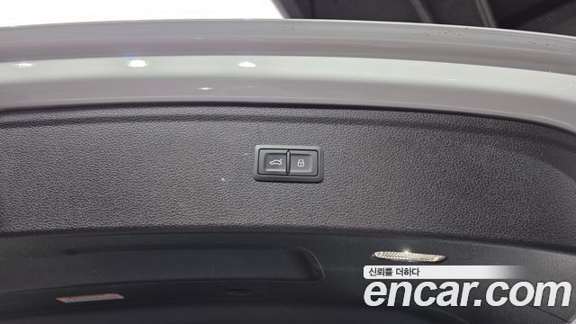 Audi Q5 2021 — photo 24