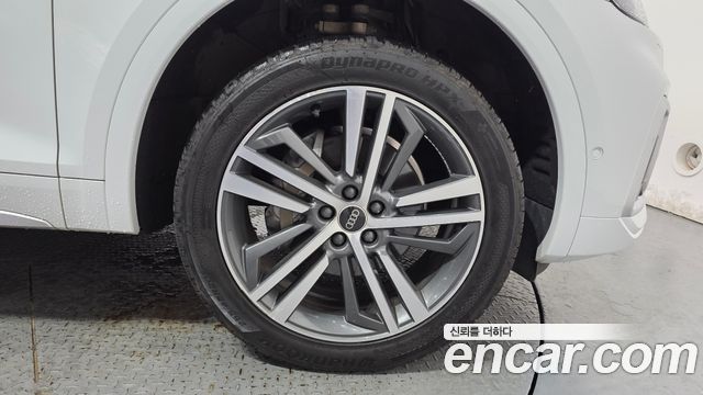 Audi Q5 2021 — photo 7