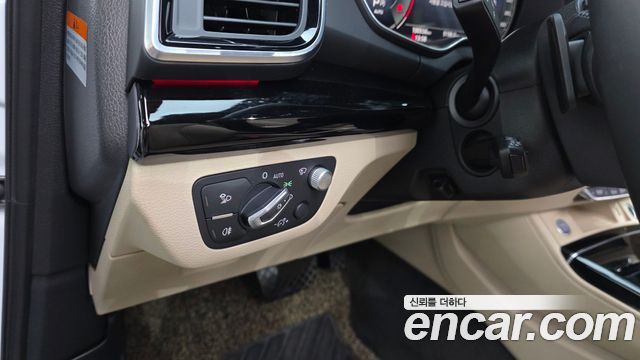 Audi Q5 2021 — photo 28
