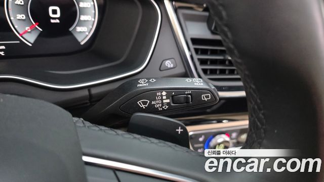 Audi Q5 2021 — photo 29
