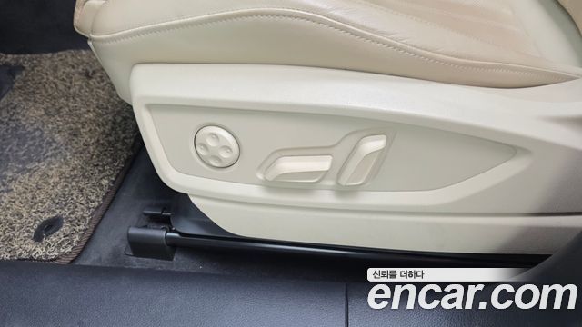 Audi Q5 2021 — photo 33
