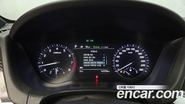 Genesis G80 2017 — photo 11