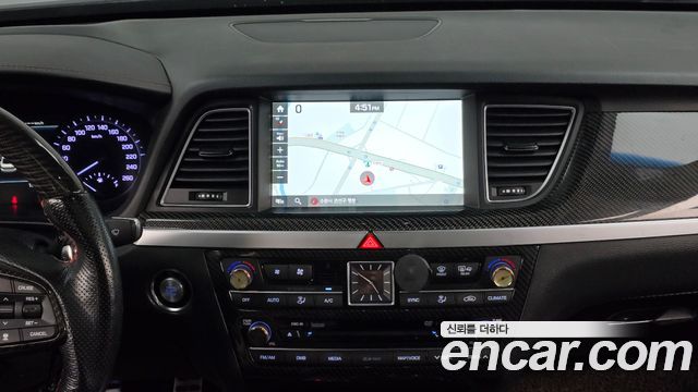 Genesis G80 2017 — photo 18