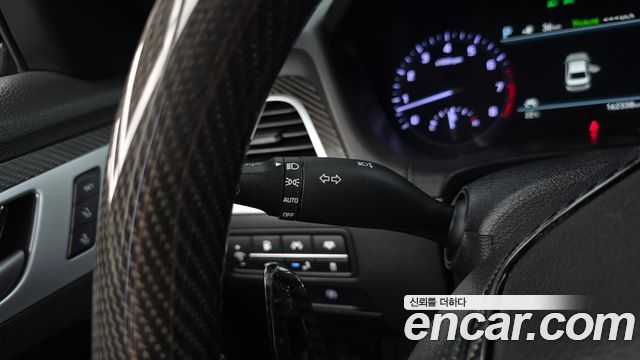 Genesis G80 2017 — photo 29