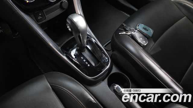 Chevrolet Korea Trax 2018 — photo 12