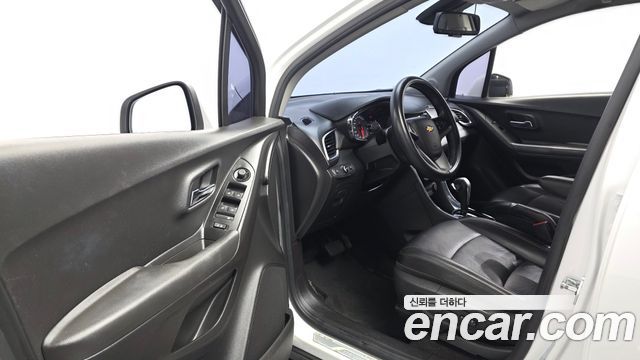 Chevrolet Korea Trax 2018 — photo 13