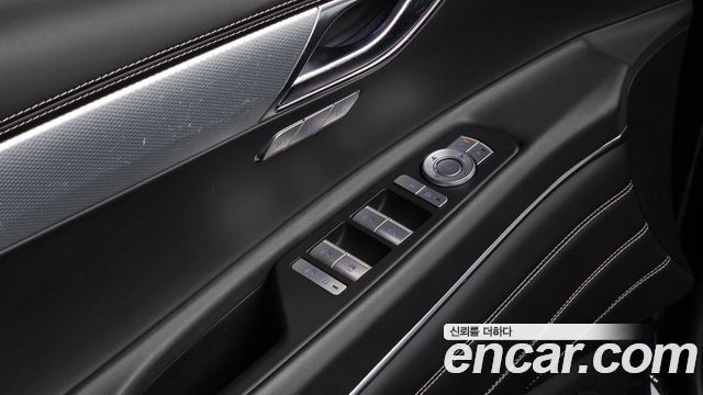 Genesis GV80 2021 — photo 16