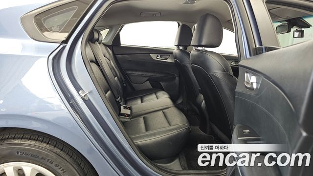 Kia K3 2020 — photo 12